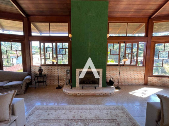 Imagem Casa com 4 Quartos à Venda ou Locação, 700 m² em Albuquerque - Teresópolis