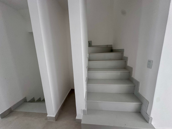 Imagem Casa com 6 Quartos à Venda, 490 m² em Barra Da Tijuca - Rio De Janeiro Imagem Casa com 6 Quartos à Venda, 490 m² em Barra Da Tijuca - Rio De Janeiro