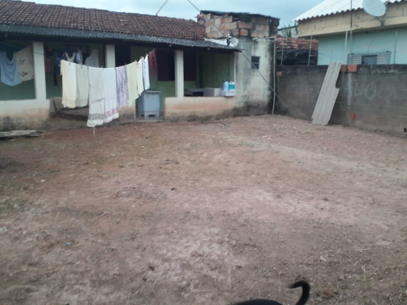 Terreno à Venda,  em Vila São Benedito - Pindamonhangaba