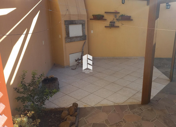 Imagem Casa com 3 Quartos à Venda, 240 m² em Nossa Senhora De Lourdes - Santa Maria Imagem Casa com 3 Quartos à Venda, 240 m² em Nossa Senhora De Lourdes - Santa Maria