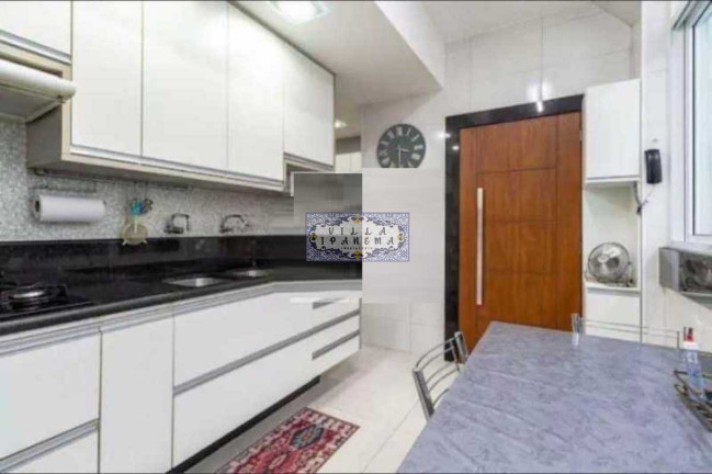 Imagem Apartamento com 3 Quartos à Venda, 153 m² em Copacabana - Rio De Janeiro Imagem Apartamento com 3 Quartos à Venda, 153 m² em Copacabana - Rio De Janeiro