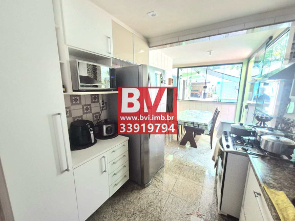 Imagem Casa com 3 Quartos à Venda, 230 m² em Vila Kosmos - Rio De Janeiro Imagem Casa com 3 Quartos à Venda, 230 m² em Vila Kosmos - Rio De Janeiro