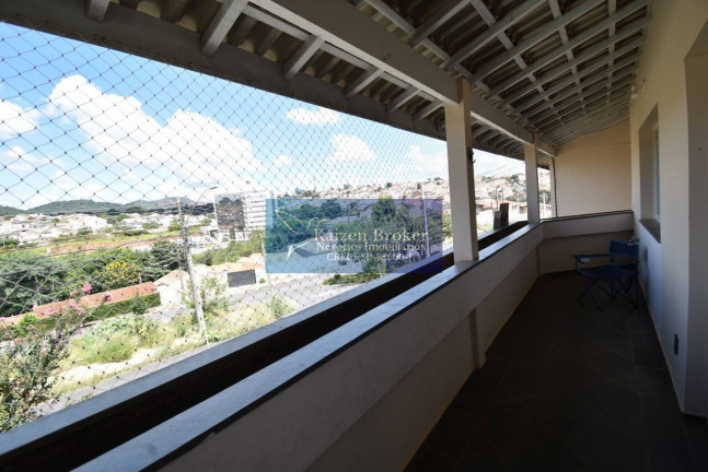 Imagem Casa com 3 Quartos à Venda, 300 m² em Jardim Primavera - Bragança Paulista Imagem Casa com 3 Quartos à Venda, 300 m² em Jardim Primavera - Bragança Paulista