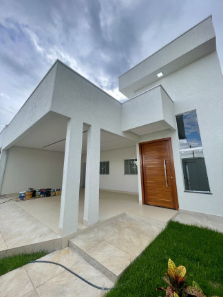 Casa com 3 Quartos à Venda, 136 m² em Residencial Granville - Goianésia