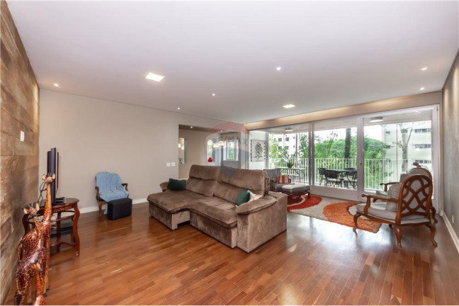 Imagem Apartamento com 4 Quartos à Venda, 208 m² em Vila Suzana - São Paulo Imagem Apartamento com 4 Quartos à Venda, 208 m² em Vila Suzana - São Paulo
