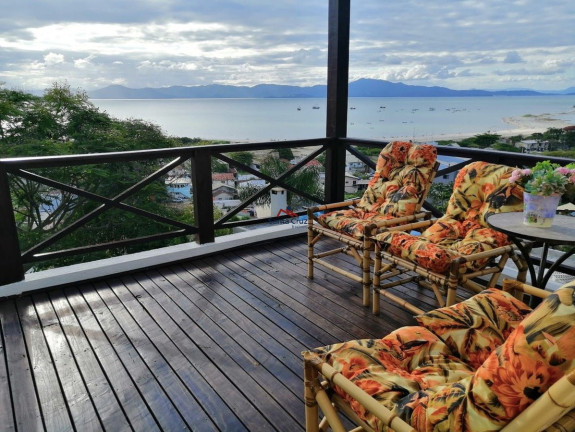 Imagem Sobrado com 3 Quartos à Venda, 200 m² em Ponta Das Canas - Florianópolis Imagem Sobrado com 3 Quartos à Venda, 200 m² em Ponta Das Canas - Florianópolis