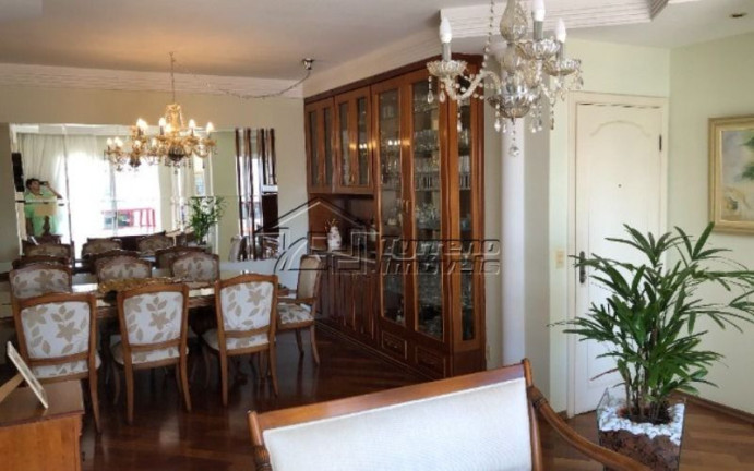 Apartamento com 3 Quartos à Venda, 140 m² em Vila Adyana - São José Dos Campos