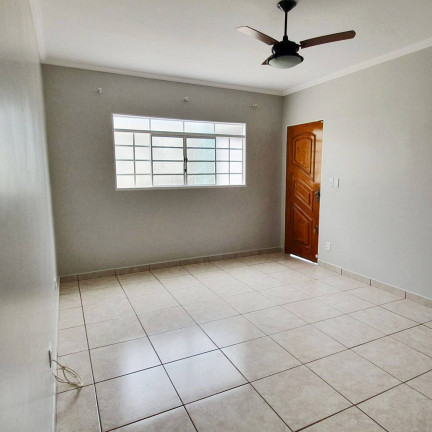 Imagem Casa com 2 Quartos à Venda, 200 m² em Ribeirão Preto Imagem Casa com 2 Quartos à Venda, 200 m² em Ribeirão Preto