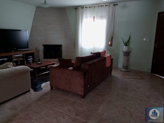 Imagem Sobrado com 3 Quartos à Venda, 336 m² em Laranjal - Pelotas