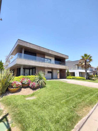 Casa com 6 Quartos à Venda, 480 m² em Remanso - Xangri-lá
