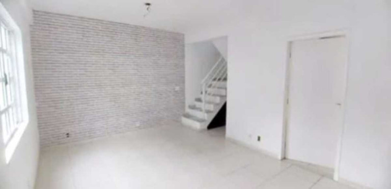 Imagem Casa com 5 Quartos à Venda, 170 m² em Vargem Pequena - Rio De Janeiro