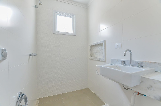 Imagem Casa com 3 Quartos à Venda, 539 m² em Cidade Industrial - Curitiba