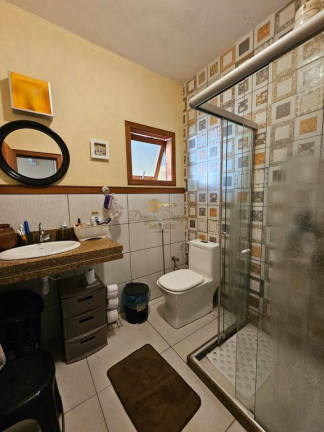Imagem Casa com 6 Quartos à Venda, 180 m² em Vargem Grande - Teresópolis Imagem Casa com 6 Quartos à Venda, 180 m² em Vargem Grande - Teresópolis