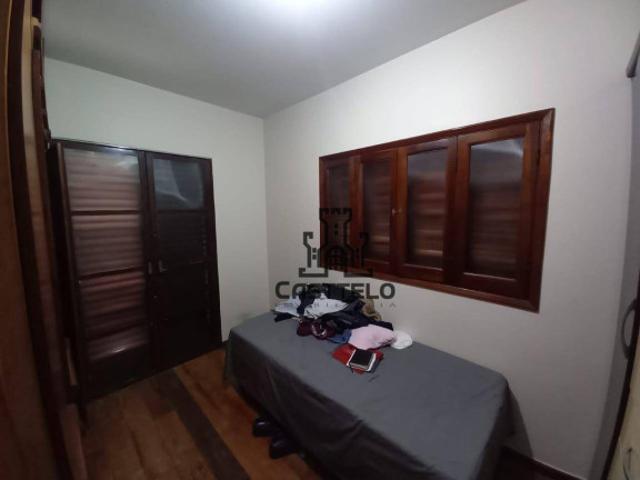 Imagem Sobrado com 4 Quartos à Venda, 183 m² em Industrial - Londrina