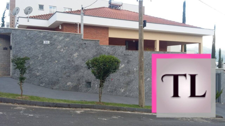 Imagem Casa com 3 Quartos à Venda, 276 m² em Jardim Carolina - Poços De Caldas
