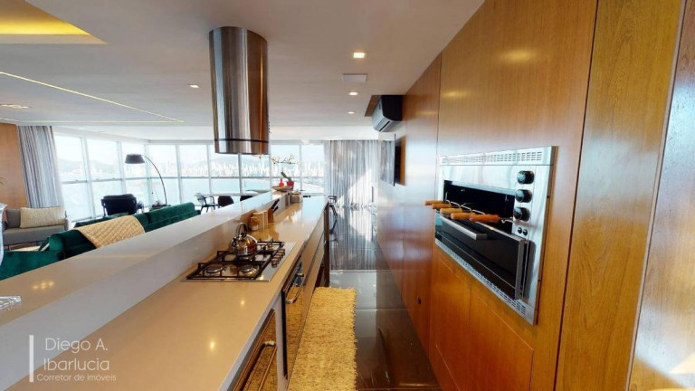 Imagem Apartamento com 4 Quartos à Venda, 283 m² em Centro - Balneário Camboriú
