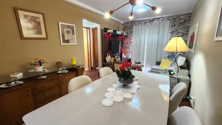 Imagem Apartamento com 2 Quartos à Venda, 54 m² em Várzea - Teresópolis