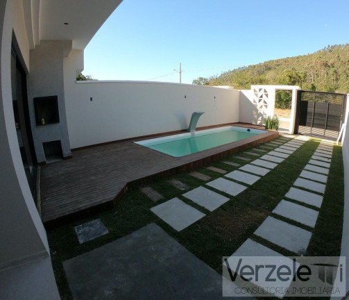 Imagem Casa com 3 Quartos à Venda, 165 m² em São Francisco De Assis - Camboriú Imagem Casa com 3 Quartos à Venda, 165 m² em São Francisco De Assis - Camboriú