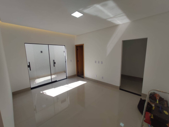 Imagem Casa com 3 Quartos à Venda, 185 m² em Jardim Balneário Meia Ponte - Goiânia