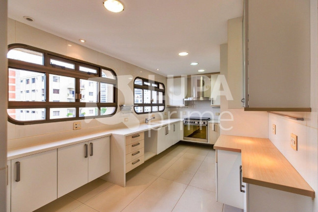 Imagem Apartamento com 3 Quartos à Venda, 248 m² em Alto De Pinheiros - São Paulo Imagem Apartamento com 3 Quartos à Venda, 248 m² em Alto De Pinheiros - São Paulo