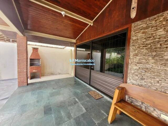Imagem Casa com 5 Quartos para Alugar, 500 m² em Centro - Ubatuba Imagem Casa com 5 Quartos para Alugar, 500 m² em Centro - Ubatuba