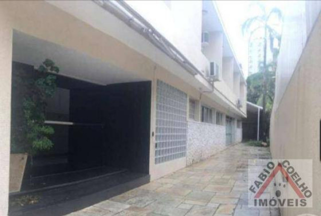 Sobrado com 6 Quartos à Venda, 1.000 m² em Vila Nova Conceição - São Paulo