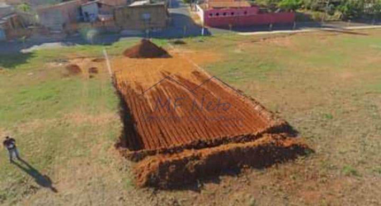 Terreno à Venda, 300 m² em Vila Constituição - Pirassununga