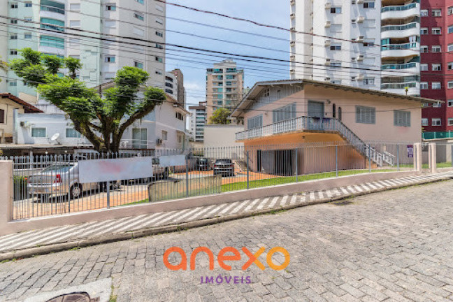 Imagem Casa com 3 Quartos à Venda, 177 m² em Victor Konder - Blumenau