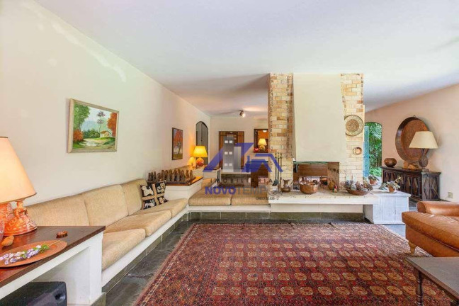 Imagem Casa com 6 Quartos à Venda, 721 m² em Parque Silvino Pereira - Cotia