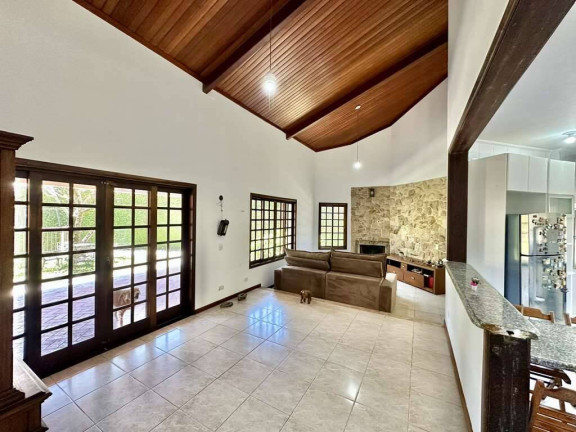 Imagem Casa com 3 Quartos à Venda, 255 m² em Granja Viana - Carapicuíba Imagem Casa com 3 Quartos à Venda, 255 m² em Granja Viana - Carapicuíba