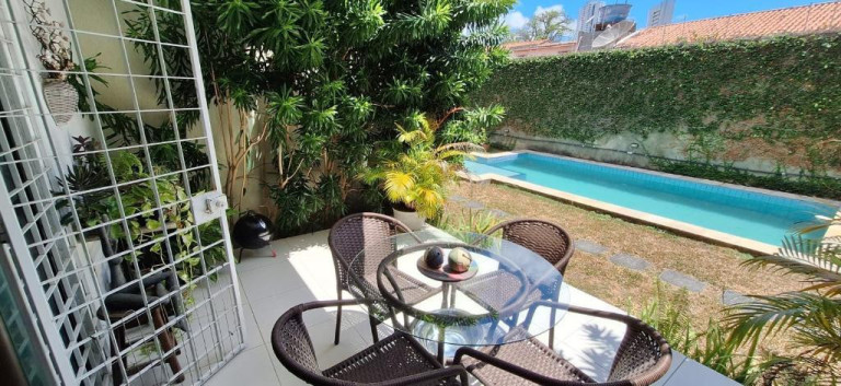 Imagem Casa com 5 Quartos à Venda, 10 m² em Poço - Recife