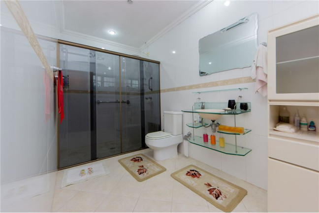 Imagem Casa com 6 Quartos à Venda,  em Vila Pierina - São Paulo