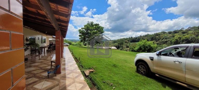 Imagem Casa com 4 Quartos à Venda, 200 m² em Presidente - Cascavel