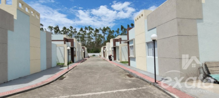 Imagem Casa com 2 Quartos à Venda, 52 m² em Enseada De Jacaraipe - Serra