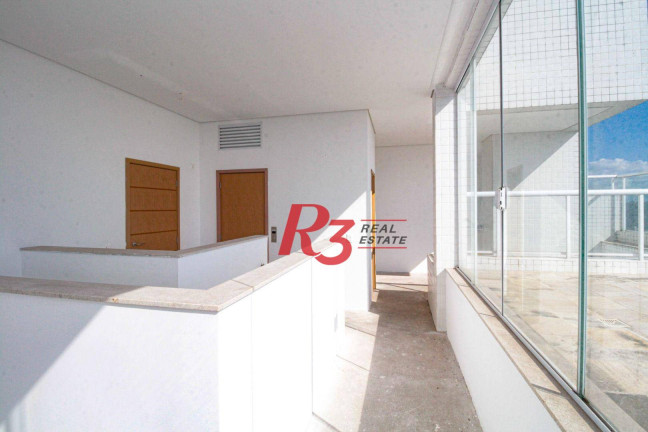 Imagem Cobertura com 3 Quartos à Venda, 343 m² em Gonzaga - Santos