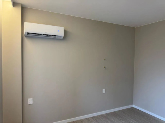 Imagem Apartamento com 1 Quarto à Venda, 76 m² em Centro - Balneário Camboriú