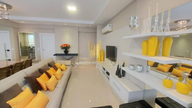Imagem Apartamento com 3 Quartos à Venda, 122 m² em Centro - Balneário Camboriú