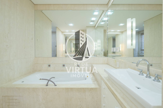 Imagem Apartamento com 3 Quartos para Alugar, 532 m² em Jd. Guedala - São Paulo