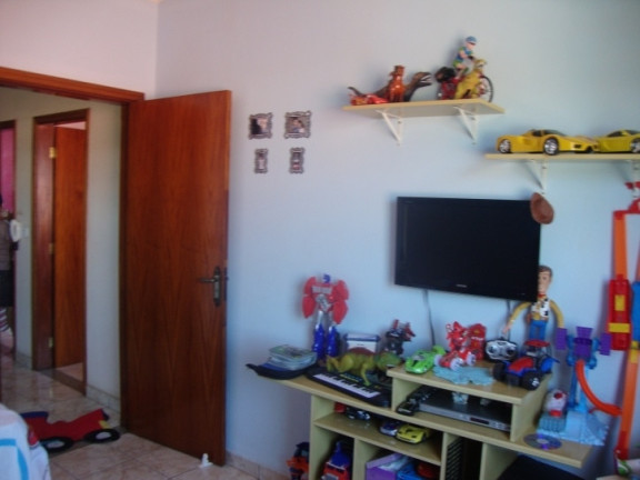Imagem Sobrado com 4 Quartos à Venda, 290 m² em Jardim São Pedro - São Pedro