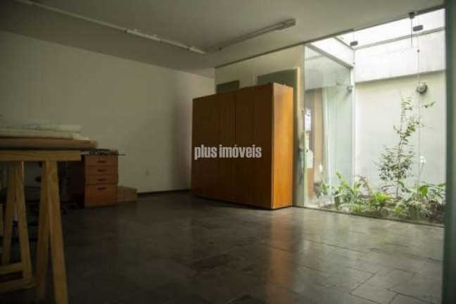 Imagem Casa com 4 Quartos à Venda, 200 m² em Moema - São Paulo Imagem Casa com 4 Quartos à Venda, 200 m² em Moema - São Paulo