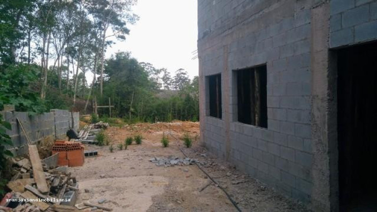 Imagem Casa à Venda, em Clube Dos Oficias - Ibiúna Imagem Casa à Venda, em Clube Dos Oficias - Ibiúna