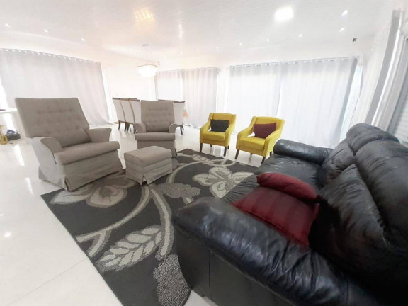 Imagem Casa com 4 Quartos à Venda, 120 m² em Xangri-lá Imagem Casa com 4 Quartos à Venda, 120 m² em Xangri-lá