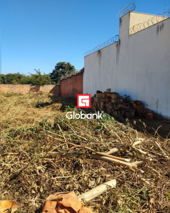 Imagem Terreno à Venda, 495 m² em Jaraguá 1495 - Montes Claros Imagem Terreno à Venda, 495 m² em Jaraguá 1495 - Montes Claros