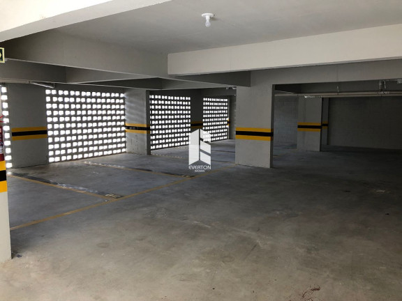 Imagem Apartamento com 2 Quartos à Venda, 80 m² em Centro - Santa Maria