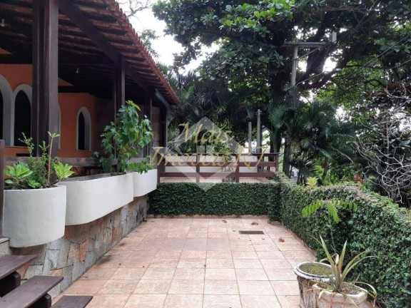 Imagem Casa com 3 Quartos à Venda, 360 m² em Itacoatiara - Niterói