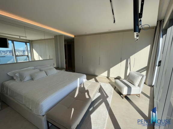 Imagem Apartamento com 4 Quartos à Venda, 230 m² em Centro - Balneário Camboriú