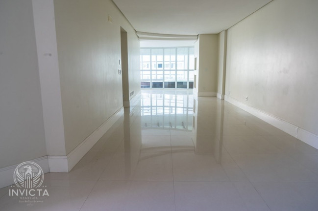 Imagem Apartamento com 3 Quartos à Venda, 254 m² em Centro - Balneário Camboriú Imagem Apartamento com 3 Quartos à Venda, 254 m² em Centro - Balneário Camboriú