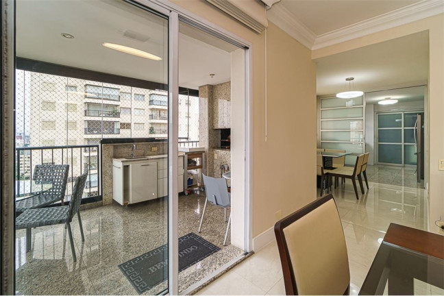 Imagem Imóvel com 3 Quartos à Venda, em Cerqueira César - São Paulo Imagem Imóvel com 3 Quartos à Venda, em Cerqueira César - São Paulo