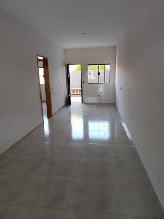 Imagem Casa com 3 Quartos à Venda, 150 m² em Jardim Casa Branca - Arapongas Imagem Casa com 3 Quartos à Venda, 150 m² em Jardim Casa Branca - Arapongas