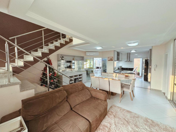 Imagem Casa com 3 Quartos à Venda, 250 m² em Colina De Laranjeiras - Serra Imagem Casa com 3 Quartos à Venda, 250 m² em Colina De Laranjeiras - Serra